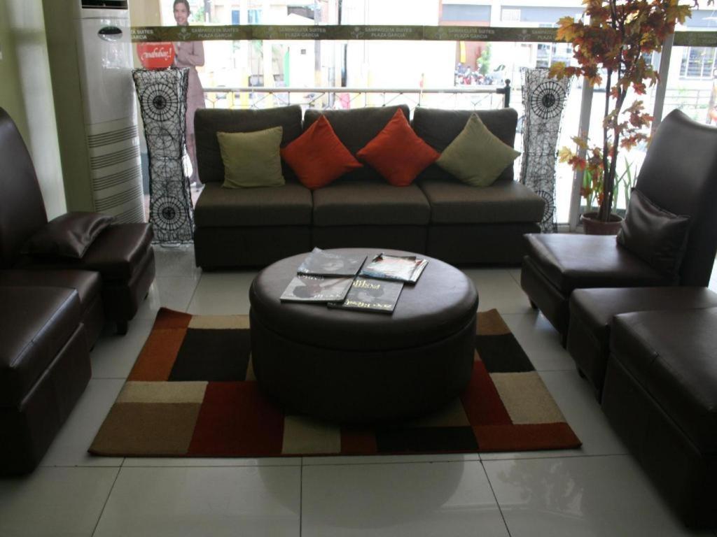 Sampaguita Suites Plaza Garcia Cebu Stadt Exterior foto