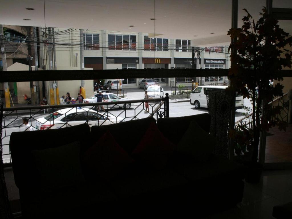 Sampaguita Suites Plaza Garcia Cebu Stadt Exterior foto