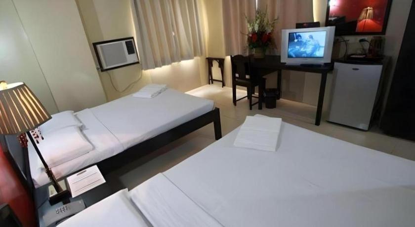 Sampaguita Suites Plaza Garcia Cebu Stadt Exterior foto